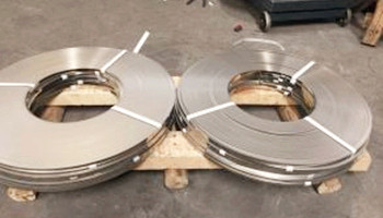 怎么避免316L不銹鋼帶表面的刮痕？