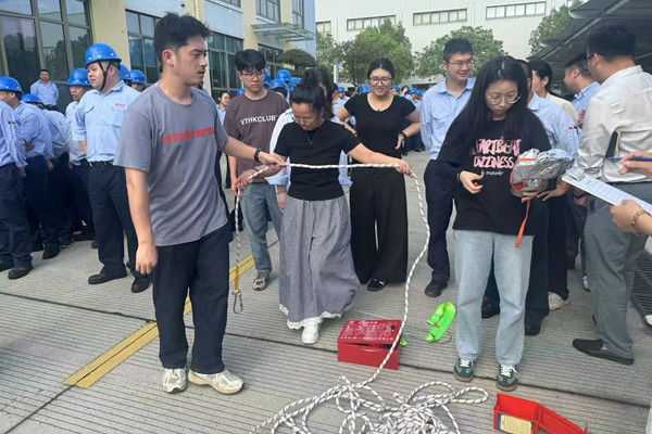 筑牢安全防線！奇億金屬開展全員安全消防實戰(zhàn)培訓(xùn) 圖4